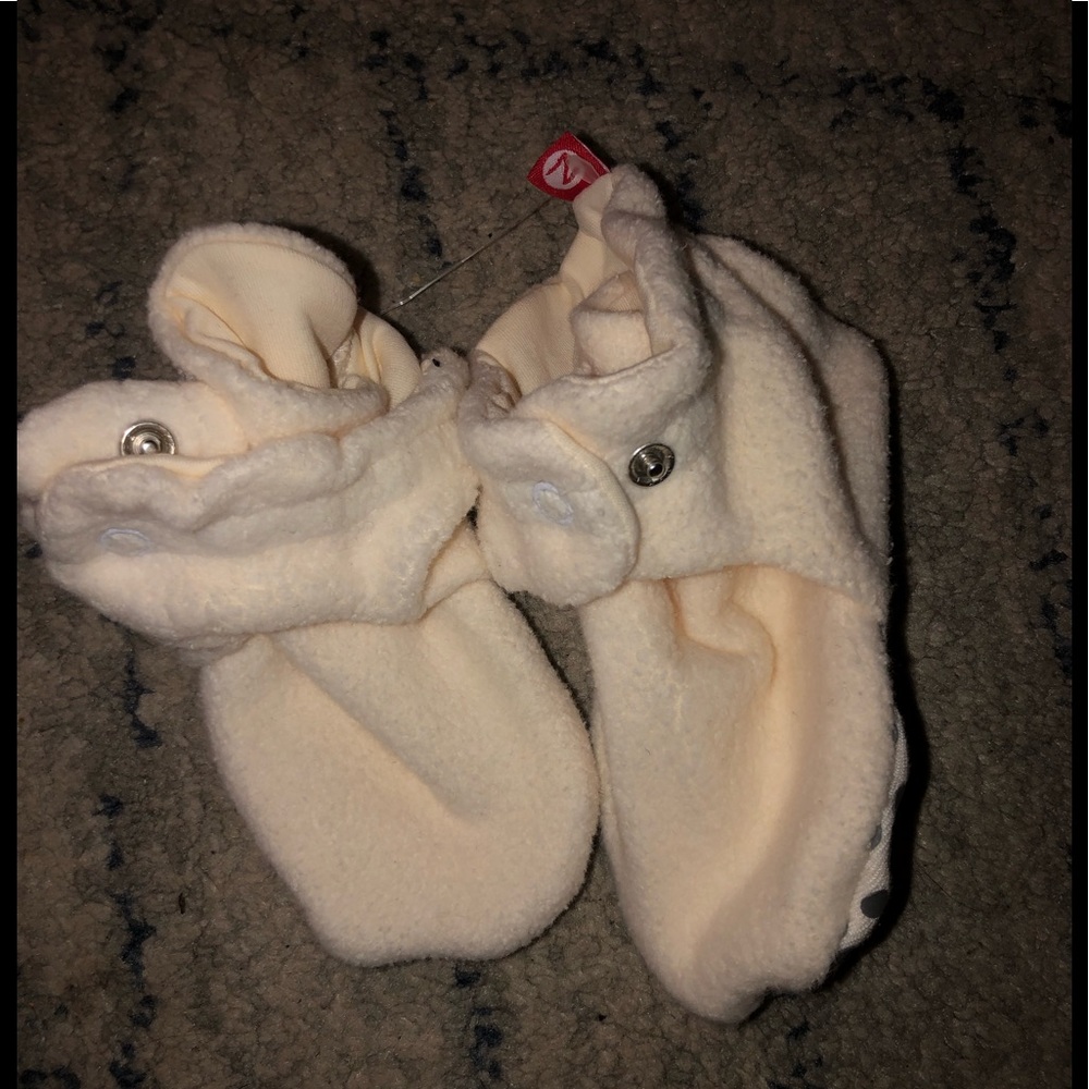 Zutano booties. Cream color